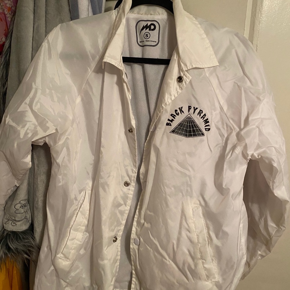 Black pyramid windbreaker